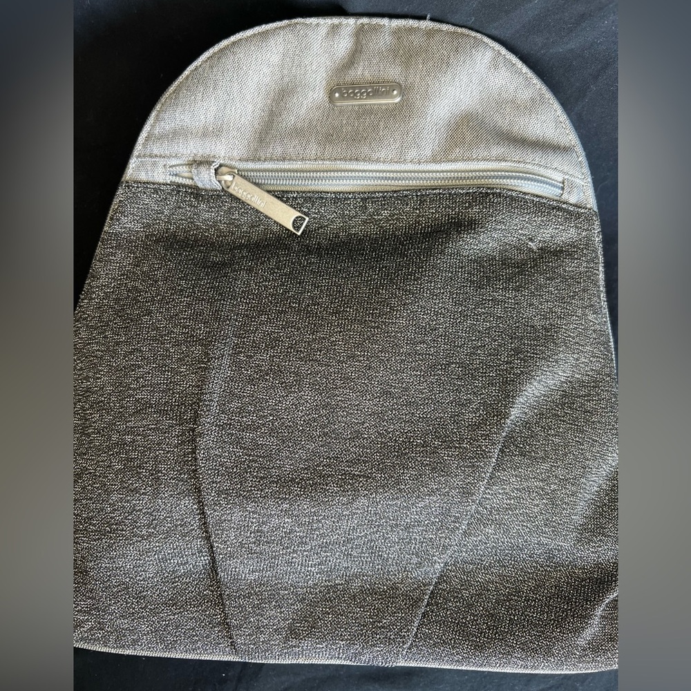 Baggallini Two-Tone Gray Backpack - image 2